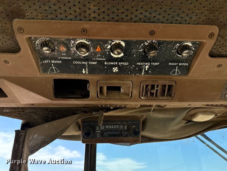 image for item EP0554 1983 John Deere 4850 tractor