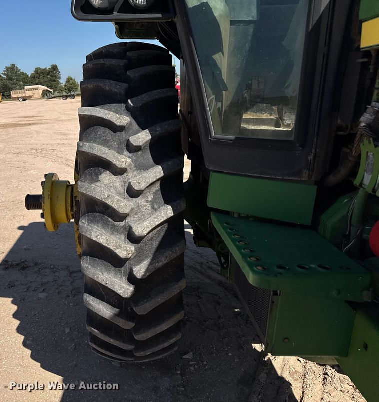 image for item EP0554 1983 John Deere 4850 tractor
