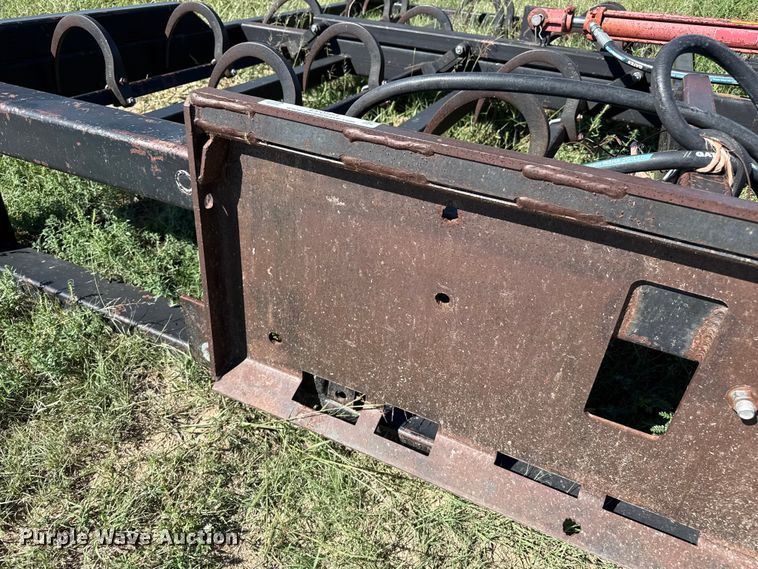 image for item EP0563 Bale Claw XL 5x3 skid steer bale accumulator grapple