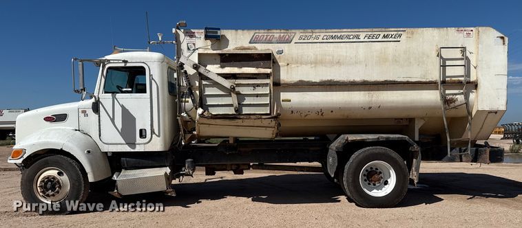 image for item EP0570 2009 Peterbilt 335 feed mixer truck