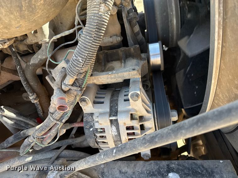 image for item EP0570 2009 Peterbilt 335 feed mixer truck