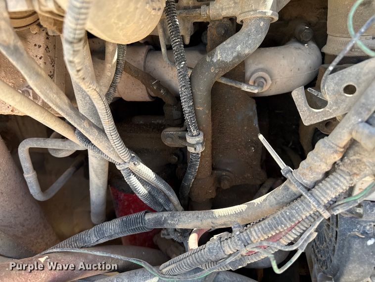 image for item EP0570 2009 Peterbilt 335 feed mixer truck