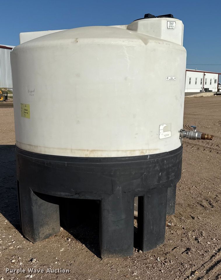 image for item EP0630 Poly tank