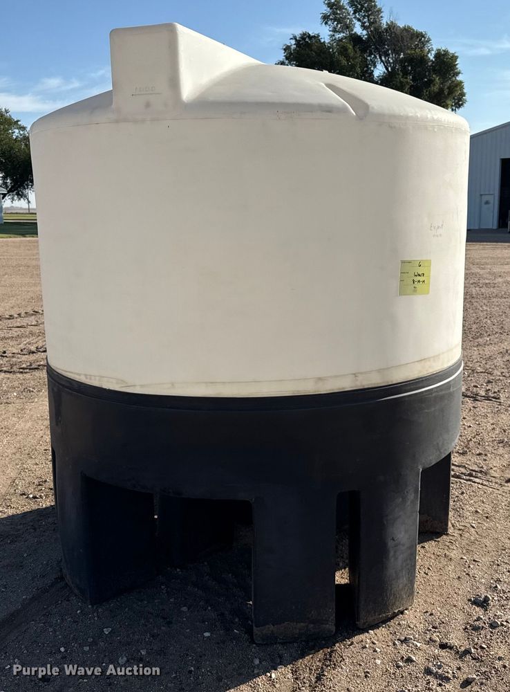 image for item EP0630 Poly tank