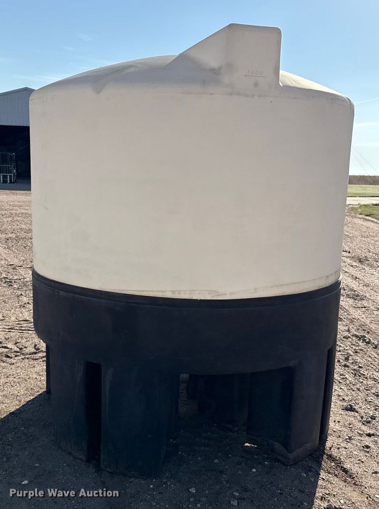 image for item EP0630 Poly tank