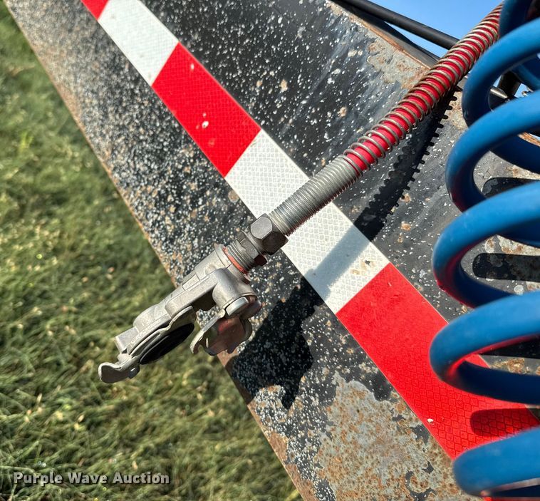 image for item EP0631 2012 B-B sprayer trailer