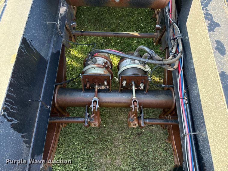 image for item EP0631 2012 B-B sprayer trailer