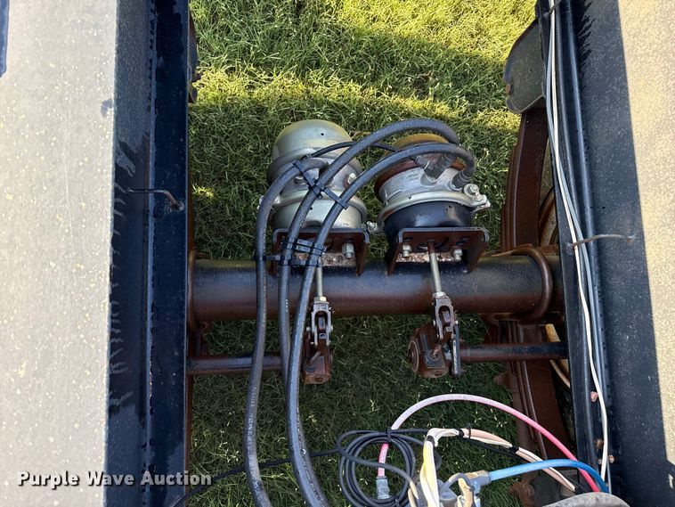 image for item EP0631 2012 B-B sprayer trailer