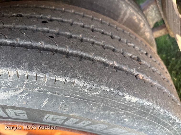 image for item EP0631 2012 B-B sprayer trailer