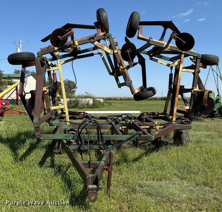 image for item EP0637 1979 Noble sweep plow