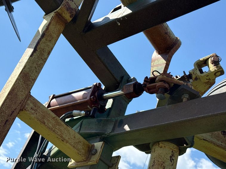 image for item EP0637 1979 Noble sweep plow