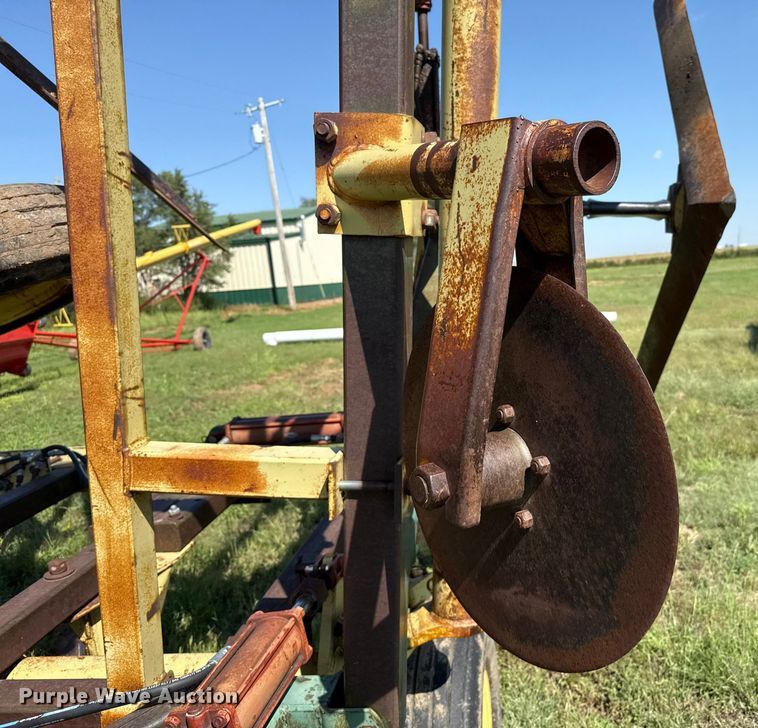 image for item EP0637 1979 Noble sweep plow