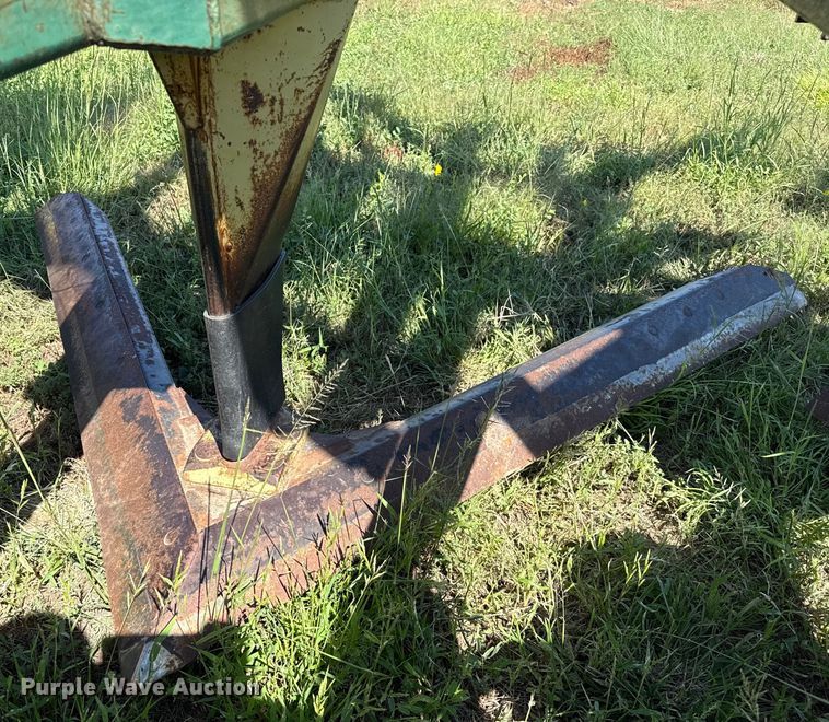 image for item EP0637 1979 Noble sweep plow