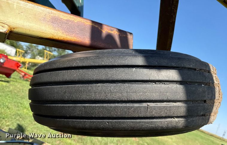 image for item EP0637 1979 Noble sweep plow