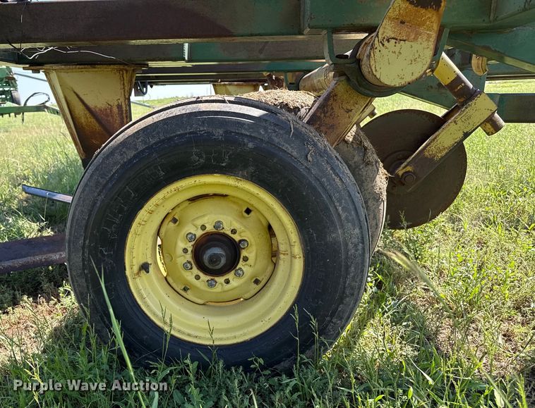 image for item EP0637 1979 Noble sweep plow