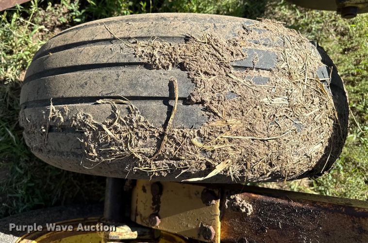 image for item EP0637 1979 Noble sweep plow