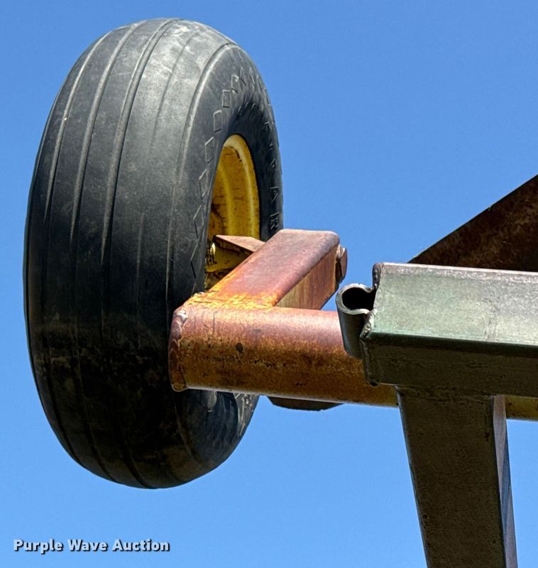 image for item EP0637 1979 Noble sweep plow