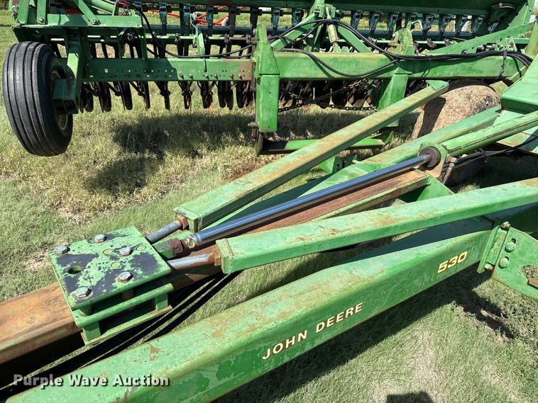 image for item EP0638 John Deere 530 grain drill
