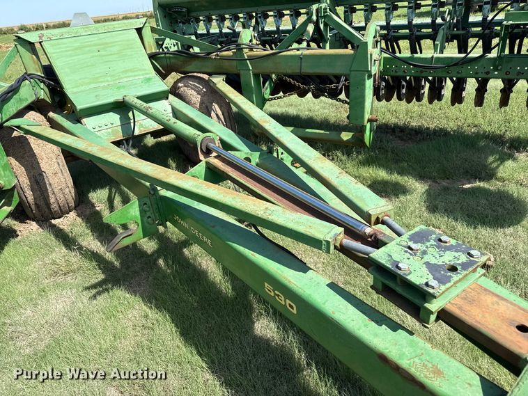 image for item EP0638 John Deere 530 grain drill