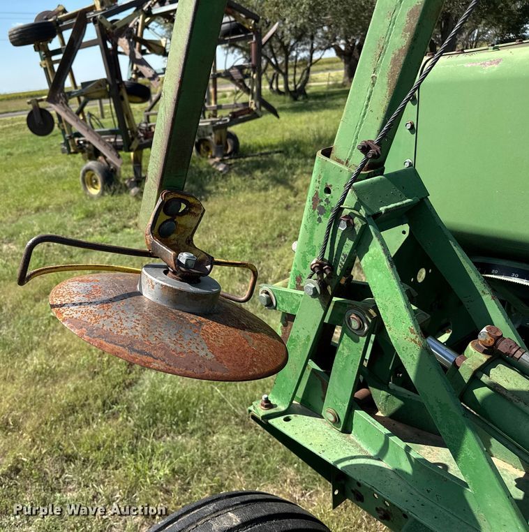 image for item EP0638 John Deere 530 grain drill