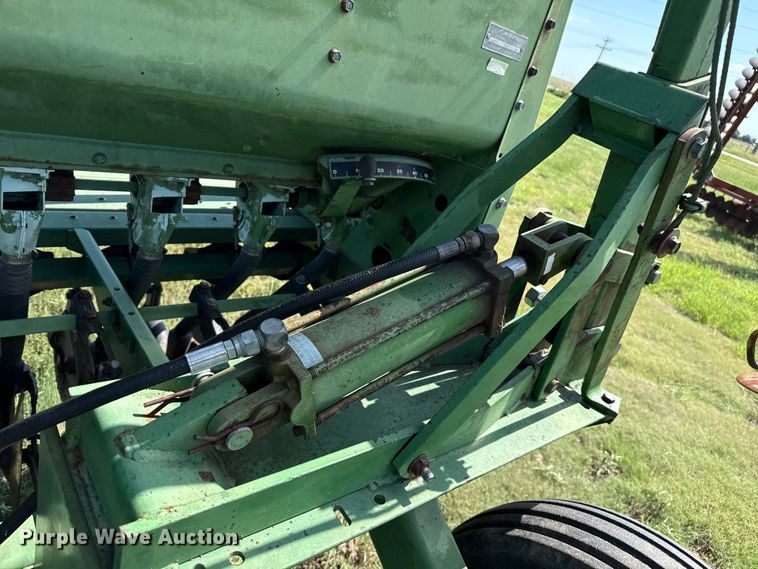 image for item EP0638 John Deere 530 grain drill
