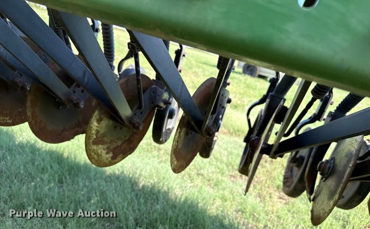 image for item EP0638 John Deere 530 grain drill