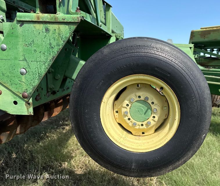 image for item EP0638 John Deere 530 grain drill