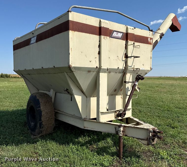 image for item EP0641 BJM HW4000 grain cart