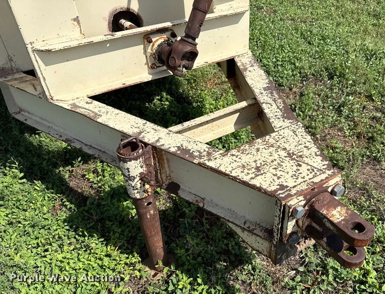 image for item EP0641 BJM HW4000 grain cart