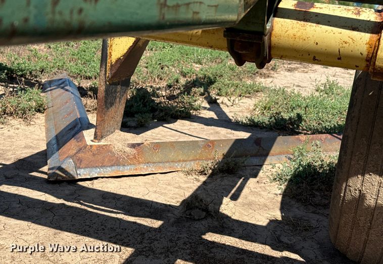 image for item EP0643 Sweep plow