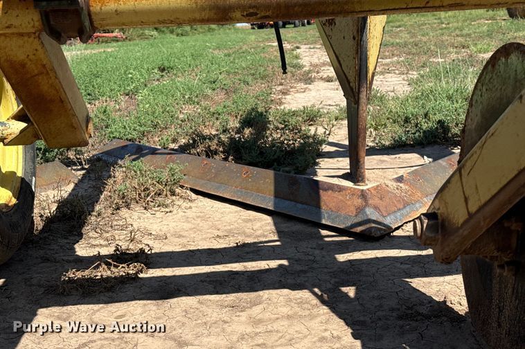 image for item EP0643 Sweep plow