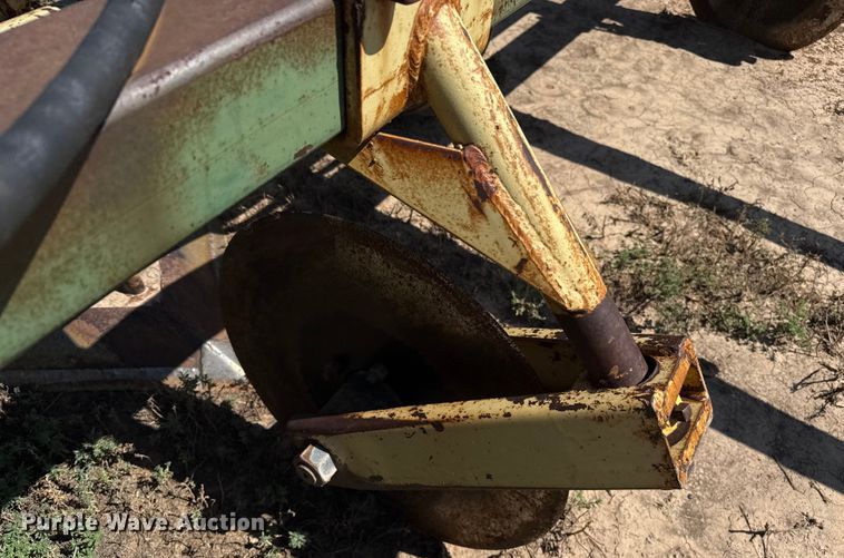 image for item EP0643 Sweep plow