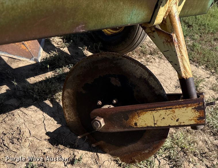 image for item EP0643 Sweep plow