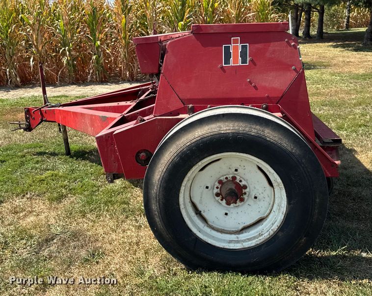 image for item ER0050 International Harvester 5100 grain drill
