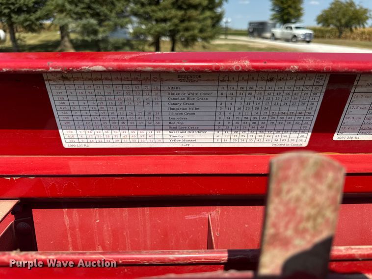 image for item ER0050 International Harvester 5100 grain drill