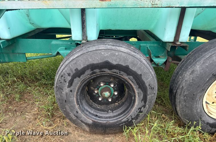 image for item ER2299 Nurse tank trailer