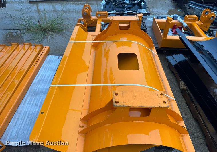 image for item ER2357 (3) poly tanks