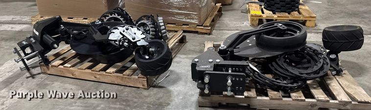 image for item ER2366 (2) Yetter Magnum 10000 row units