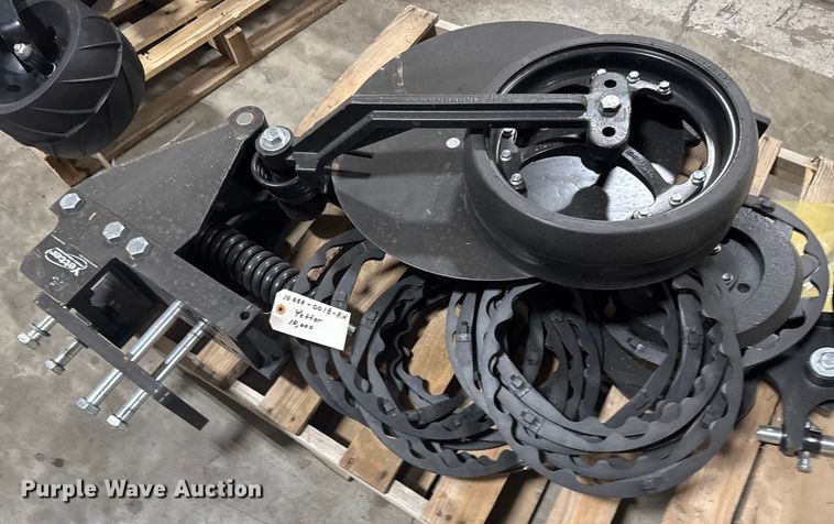 image for item ER2366 (2) Yetter Magnum 10000 row units