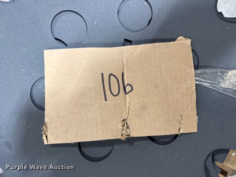 image for item ER2369 Approximately 324 Sealer blades 