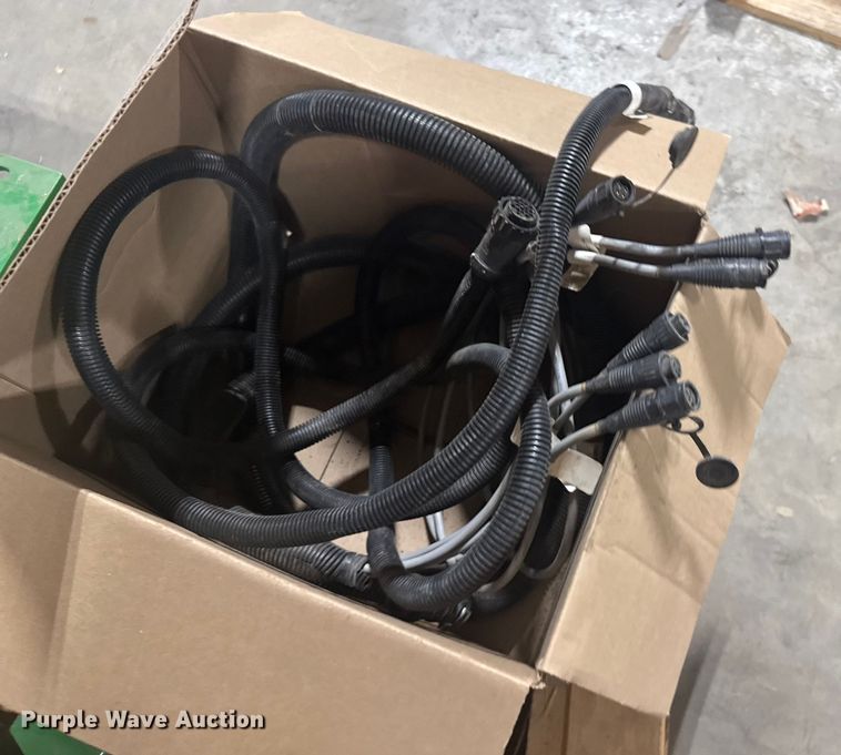 image for item ER2374 Great plains 2350  air drill cart meter box