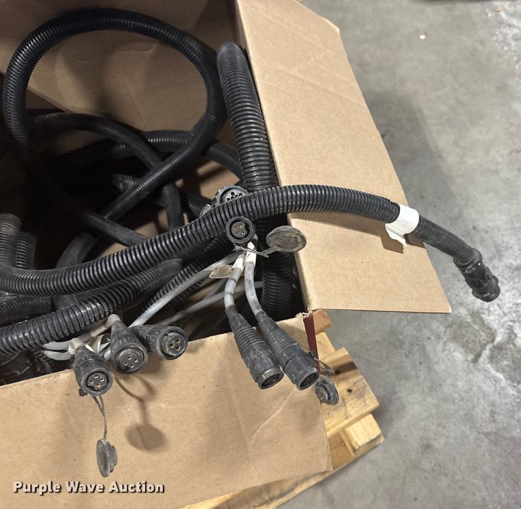 image for item ER2374 Great plains 2350  air drill cart meter box