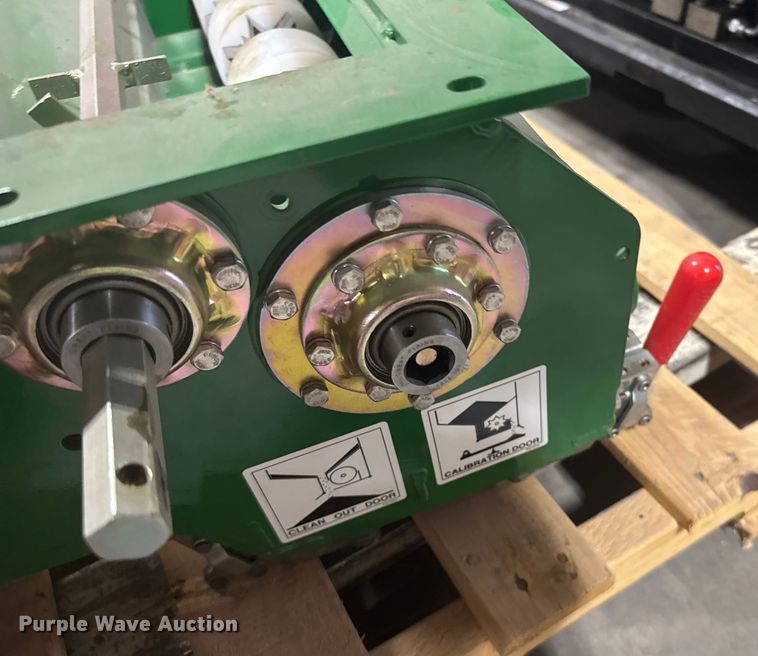 image for item ER2374 Great plains 2350  air drill cart meter box