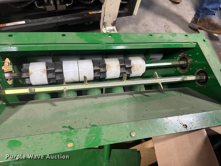 image for item ER2374 Great plains 2350  air drill cart meter box