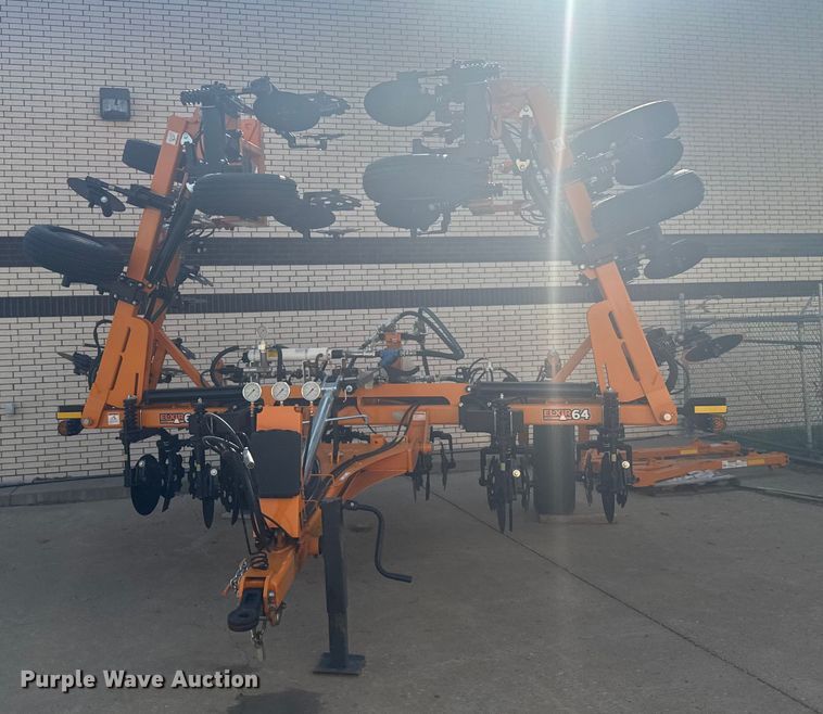 image for item ER2439 2024 Farmada Elxir 64-5-1630 NH3 applicator