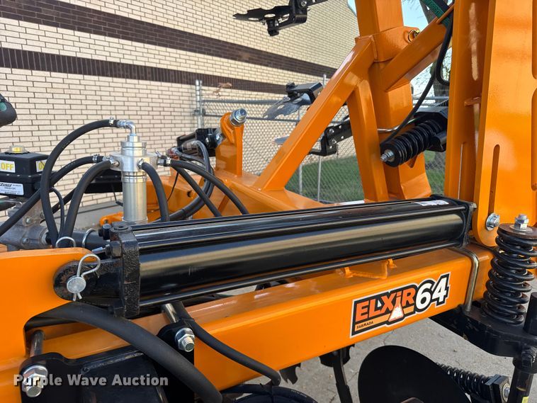 image for item ER2439 2024 Farmada Elxir 64-5-1630 NH3 applicator