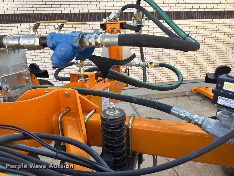 image for item ER2439 2024 Farmada Elxir 64-5-1630 NH3 applicator