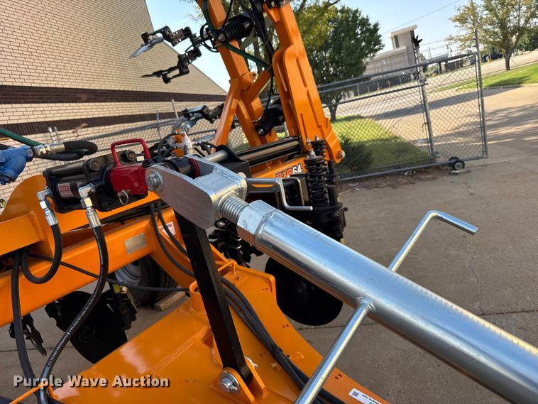 image for item ER2439 2024 Farmada Elxir 64-5-1630 NH3 applicator