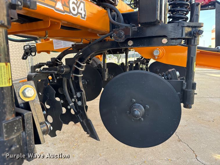 image for item ER2439 2024 Farmada Elxir 64-5-1630 NH3 applicator