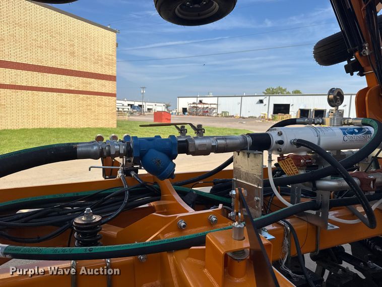 image for item ER2439 2024 Farmada Elxir 64-5-1630 NH3 applicator